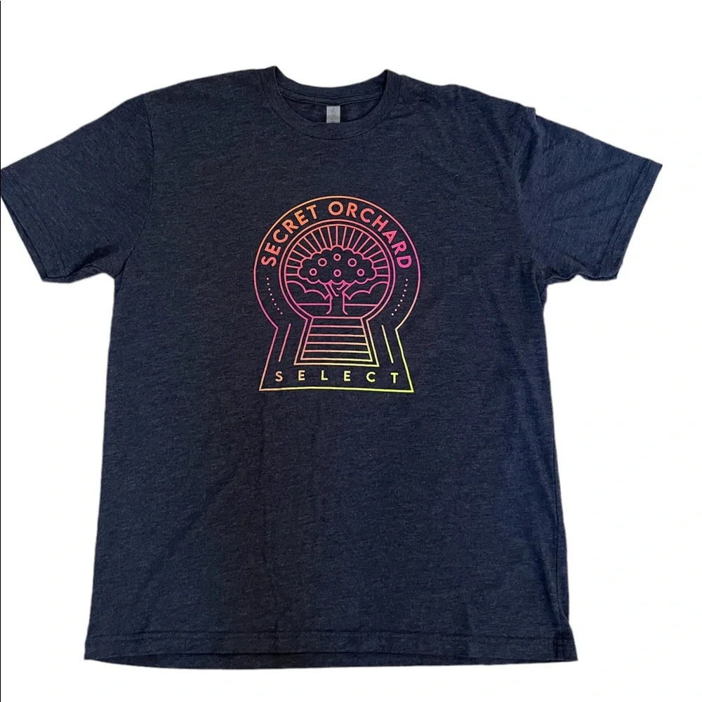 Secret orchard graphic tee